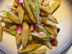 -八府香鸭·啫啫煲(华山路店)