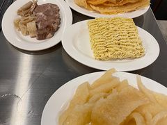 -胡须佬鸡煲四季火锅店(石厦西村直营店)