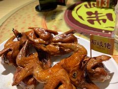 招牌烤乳鸽-石岐佬中山菜馆(张溪店)
