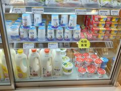 零售区-一鸣真鲜奶吧(云南路地铁站店)