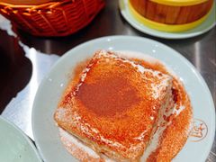 漏奶滑-潮界(虹桥新天地店)