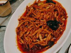 -辛香味烧鱼馆·非遗技艺·排骨红烧肉(光谷医药园店)