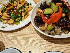 三鲜焖子-方城小吃店