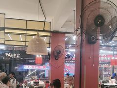 -刘姐啤酒鱼民族演艺餐厅(西街总店)