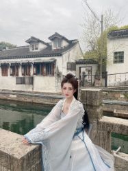 -一揽芳华汉服旗袍体验馆(拙政园店)