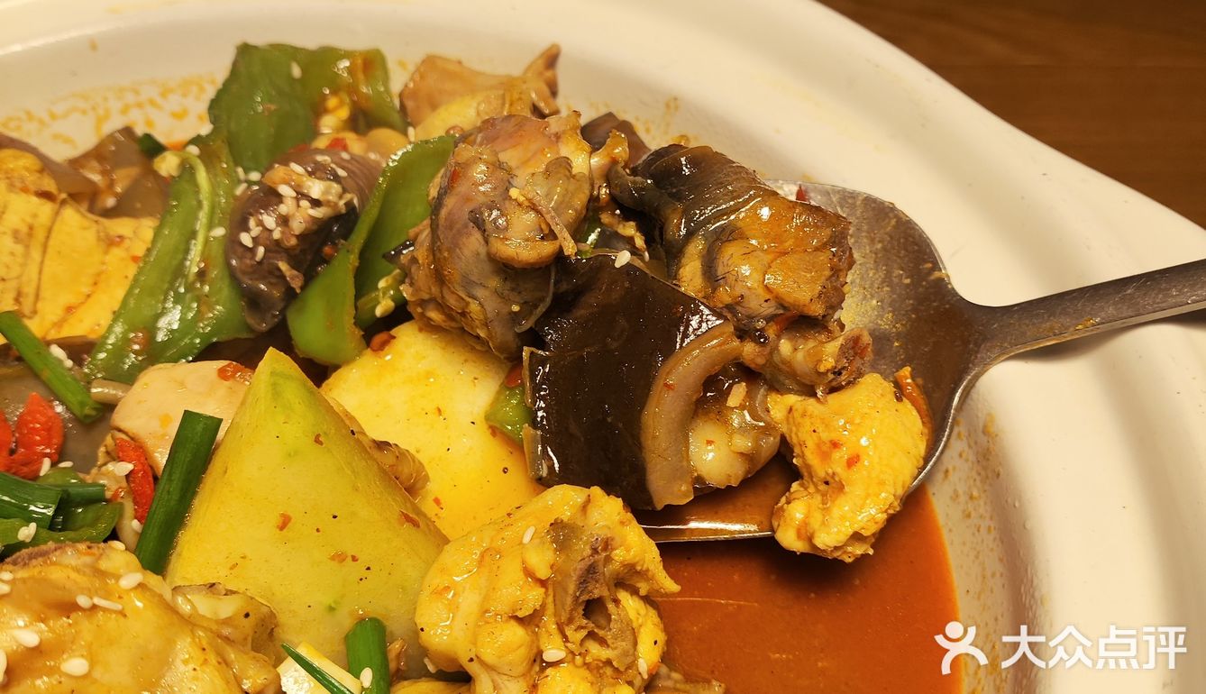 冬季进补的甲鱼锅吃一个～