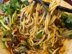 -方铲铲·成都板凳面(滨江银泰店)