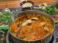 -老凯里苗岭酸汤鱼酸汤牛肉(百里杜鹃路店)