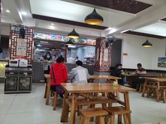 大堂-马三洋芋片(兰州总店)