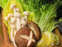 -得意咚瓜·顺德鱼生·冬瓜火锅(深圳首店)