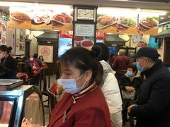 等位区-玉华台饭庄(裕中西里小区店)