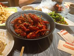 -肥肥虾庄·金牌油焖大虾(东湖欢乐谷店)