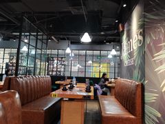 -肥肥虾庄·金牌油焖大虾(杨园滨江时代walk店)