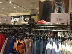 -三福时尚(三峡广场华夏银座店)