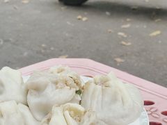 -严氏重油烧麦(民权路店)