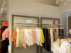 -URBAN REVIVO(北京斯普瑞斯奥特莱斯店)