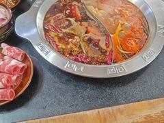 -重庆故事姊妹老火锅(财经学院店)