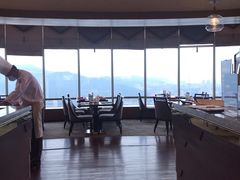 -怡豪大饭店·银顶旋转餐厅