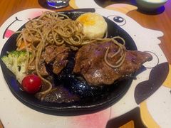 -豪客嘉族·麦尼顿西餐厅(乐福天下店)
