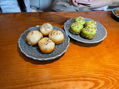 招牌霸王大虾生煎-鑫震源·苏式大虾生煎(山塘街店)