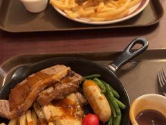 -皇室宴会厅(香港迪士尼乐园)