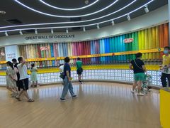 -m豆巧克力世界(上海世茂广场店)