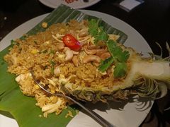 -大头虾越式风味餐厅(光明广场店)