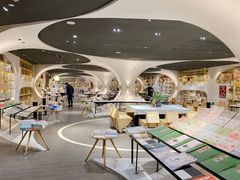 -钟书阁(珍园店)