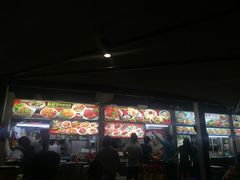 -东海岸人工湖美食村