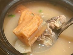 -莲餐厅·湖北菜·潜江小龙虾店(愚园路店)