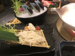 -湊湊火锅·茶憩(打浦桥日月光店)