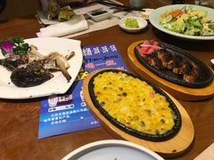 -青瓦餐厅·生鱼片·韩园烤肉(西塔店)