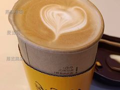 燕麦拿铁-麦当劳(展览路店)