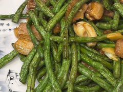 大盆长豆角炒土猪肉-荣基四海一家·家常菜·海鲜大排档(新安店)