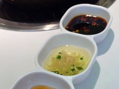 -洪氏嗨捞·广东猪肚鸡·椰子鸡火锅(西咸万象城店)