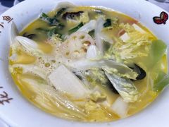 -渝是乎川渝小炒(新世界百货望京店)