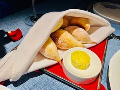 -弦月窗LUNETTE BY AMANDA(复兴路店)