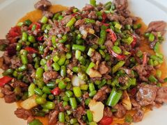 蒜苗牛肉配玉米饼-江宴渔村·鱼鲜土菜(紫荆广场店)