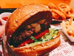 -The Habit Burger Grill 哈比特汉堡(复兴soho店)