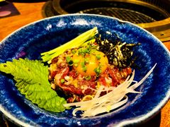 生拌牛肉-肉魁屋·烧肉·烧鸟·酒场(高新店)