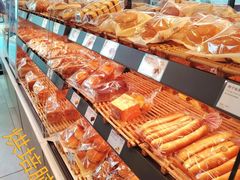 -巴黎贝甜(大宁国际商业广场店)