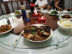 -明月食府(二区干二路店)