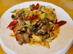 -隔壁老王·家常云南菜(花巷店)