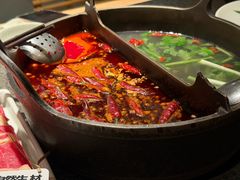 -三出山火锅(南京万象天地店)