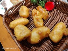 -老滇山寨•云南特色菜•地方菜•民族风情歌舞表演(金碧店)