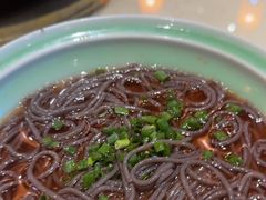 -帅巴人舅母子腊蹄民俗村