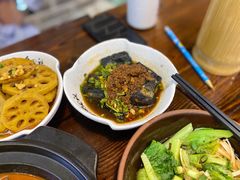 -黑白电视长沙小吃(美林M·LIVE天地东座店)