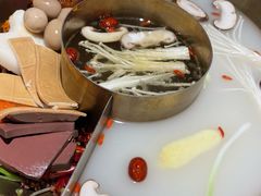 -欠火锅·水牛毛肚·团建聚餐·生日宴(何山路店)