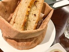 餐前面包-云庭咖啡厅· 中航泊悦酒店(虹桥T2店)
