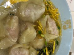 鲜肉虾仁大馄饨-光明邨大酒家(淮海路店)